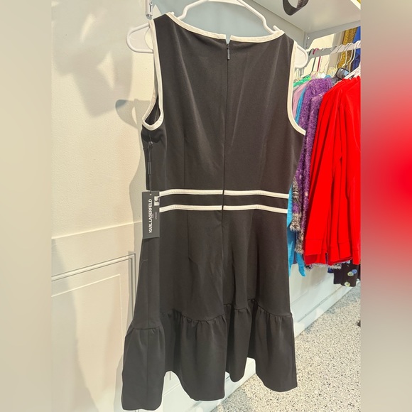 Beautiful Black Dress Size 8 - Picture 3 of 5